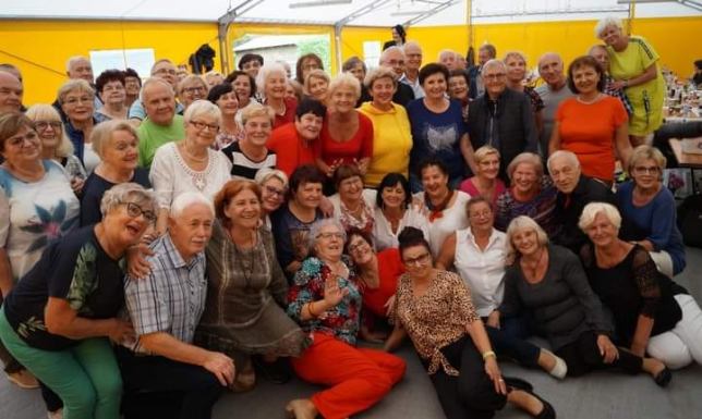 Zostań studentem Uniwersytetu Trzeciego Wieku w Suwałkach Zarząd Stowarzyszenia Uniwersytet Trzeciego Wieku w Suwałkach zaprasza mieszkańców