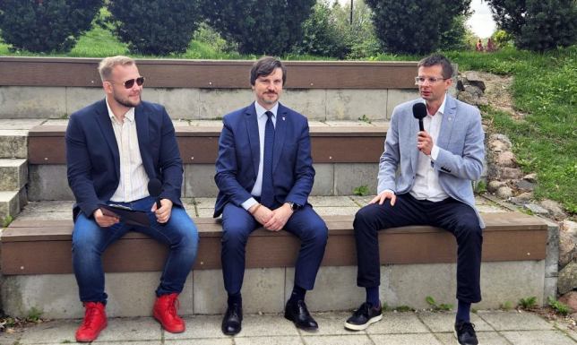 Dni Suwałk, nowoczesne szkoły, Bon Sportowy i remonty ulic Rozmawiamy z Romanem Rynkowskim i Marcinem Bonisławskim