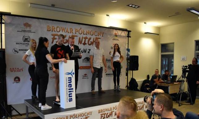 Ważenie zawodników przed galą MMA w Suwałkach