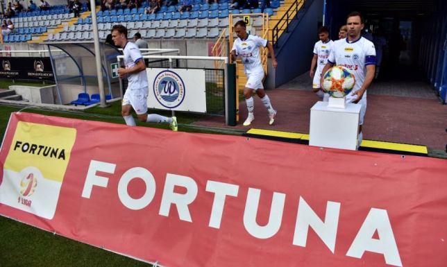 Wigry przegrywają z Chrobrym Głogów