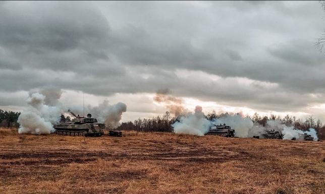 Pokaz sprzętu wojskowego w Suwałkach sprzęt wojskowy i uzbrojenie 15 Brygady Zmechanizowanej z Giżycka.