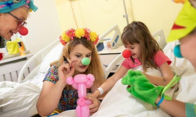 Zostań wolontariuszem Fundacji Dr Clown Nowi członkowie wesołej ekipy są właśnie poszukiwani.