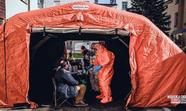 WOT wspiera personel medyczny i sanitarny w walce z koronawirusem WOT wspiera personel medyczny i sanitarny w walce z koronawirusem