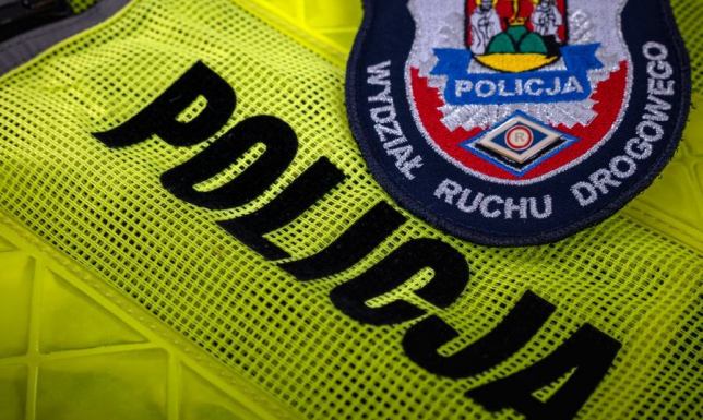 Policjanci z drogówki zatrzymali w Zielonym Kamedulskim nieletniego ,,kierowcę’