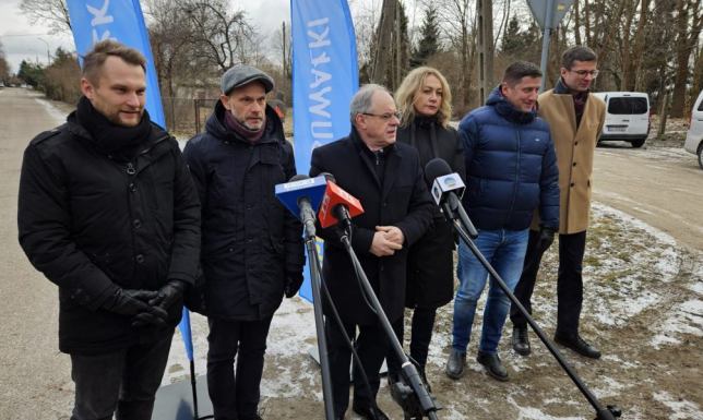 Wojewoda w Suwałkach. Remont ul. Wylotowej z dofinansowaniem Wojewoda Podlaski Jacek Brzozowski przyjechał w sobotę (15.02) do Suwałk