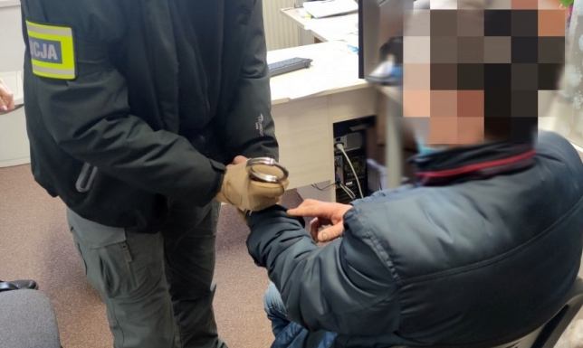 W Sejnach próbowali ukraść koparkę wartą blisko 30 tysięcy złotych