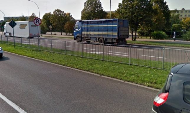Zlikwidują zakaz zawracania na Pułaskiego Nie będzie pasa do zawracania w ciągu ul. Pułaskiego w Suwałkach