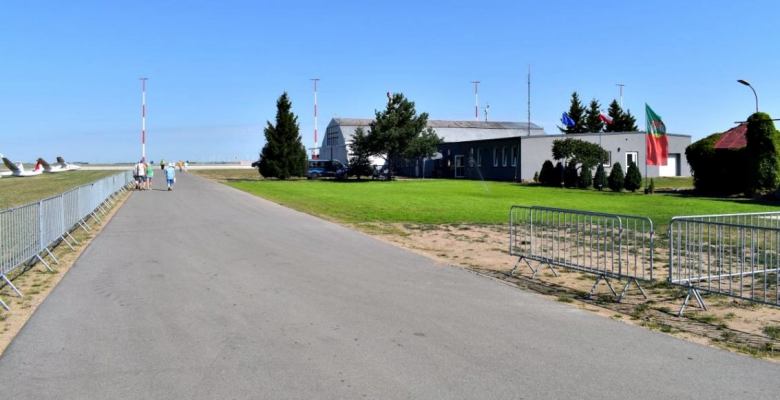 zaprojektowanie i budowa hangaru zabezpieczenia logistycznego