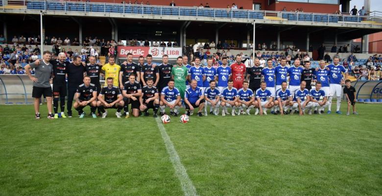 uczczono 11 rocznicę awansu biało-niebieskich do I Ligi