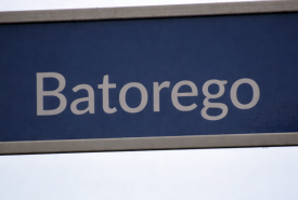 utrudnienia w ruchu drogowym i pieszym na ulicy S. Batorego