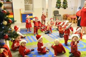 Władze Miasta odwiedziły najmłodszych mieszkańców i wręczyły im upominki