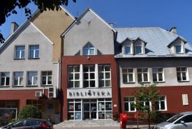  zapisy na zajęcia wakacyjne prowadzone w Bibliotece