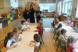 Uczniowie Zespołu Szkół nr 4 w Suwałkach, realizujący projekt FitFlow