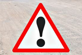 znaczne utrudnienia w ruchu drogowym i pieszym