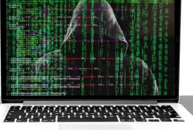 wysyłają fałszywe maile z informacją o zwrocie nadpłaty podatku