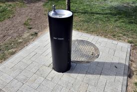 nowe źródełko wody pitnej na placu im. Marii Konopnickiej w Suwałkach