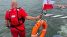Trudne warunki atmosferyczne zaskoczyły doświadczonego windsurfera