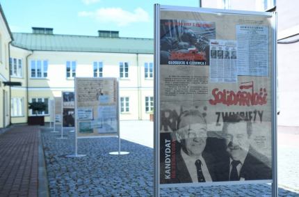 Konferencja historyczno-archiwalna oraz otwarcie wystawy „Andrzej Wajda
