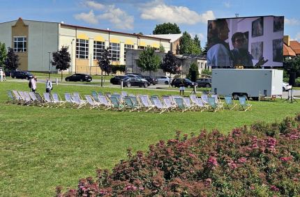  harmonogram pokazów kina plenerowego na suwalskich Bulwarach