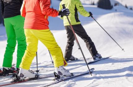 Kolejna zima na stoku? Zacznij zarabiać na swojej pasji!
