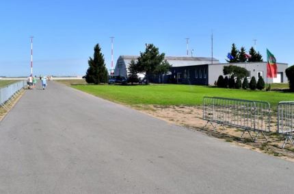 zaprojektowanie i budowa hangaru zabezpieczenia logistycznego