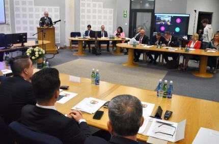 Uchwała dotyczy gruntu stanowiącego część działki przy ul. Witolda Pileckiego