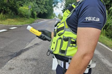 Pijanego białoruskiego kierowcę ciężarówki zatrzymali suwalscy policjanci