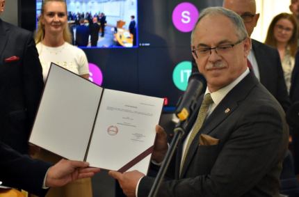 Czesław Renkiewicz w swojej prezentacji nakreślił obraz miasta za 2025 rok
