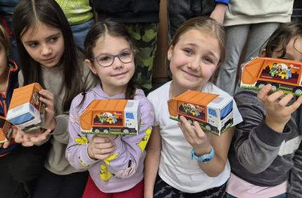 Szkoły odgrywają kluczową rolę w kształtowaniu postaw i nawyków dzieci