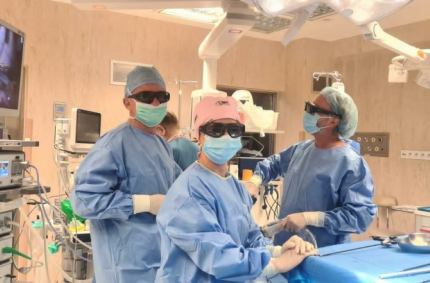 pierwsza operacja jelita z zastosowaniem nowoczesnego systemu obrazowania