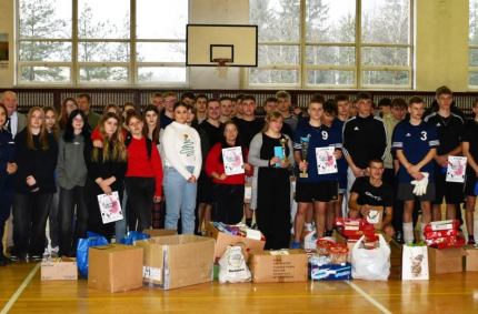 udało się zebrać pokaźną ilość słodyczy