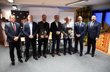 umowy z klubami sportowymi z powiatów suwalskiego i sejneńskiego